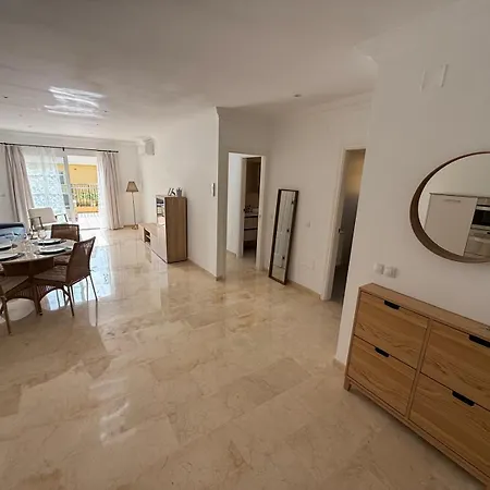 Tualto Apartment Estepona